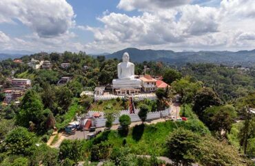 Bahiravokanda Vihara Buddha Statue, Kandy, Sri Lanka