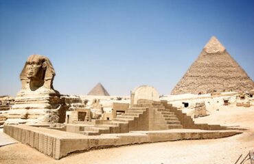 Giza-esfinge-Piramide-