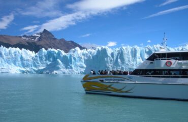 Navegación por el Lago Argentino