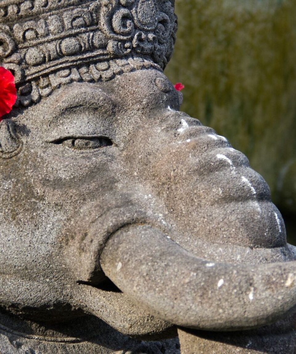Estatua elefante Bali