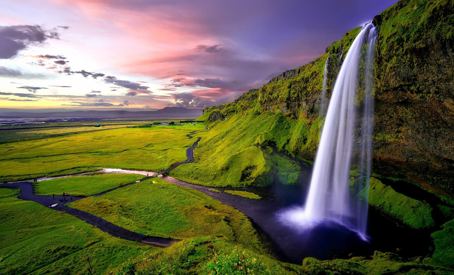 Cascada de Seljalandsfoss